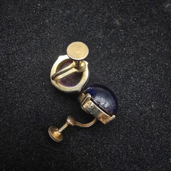 Vintage Dragon's Breath Screw Back Earrings Purple Blue Cabochon - Picture 5 of 8